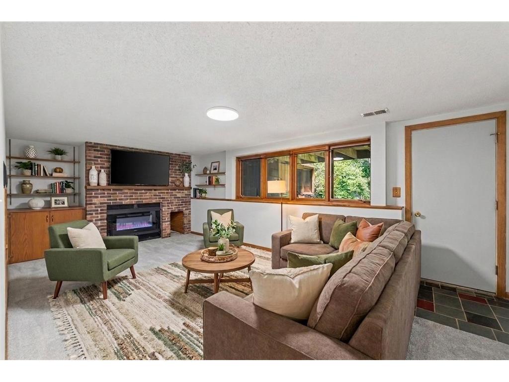 7712 Riverdale Drive N Brooklyn Park MN 55444 7095354 image27