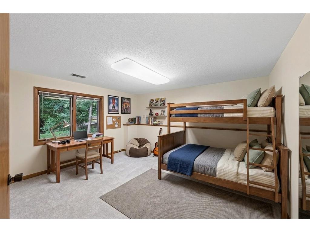 7712 Riverdale Drive N Brooklyn Park MN 55444 7095354 image32