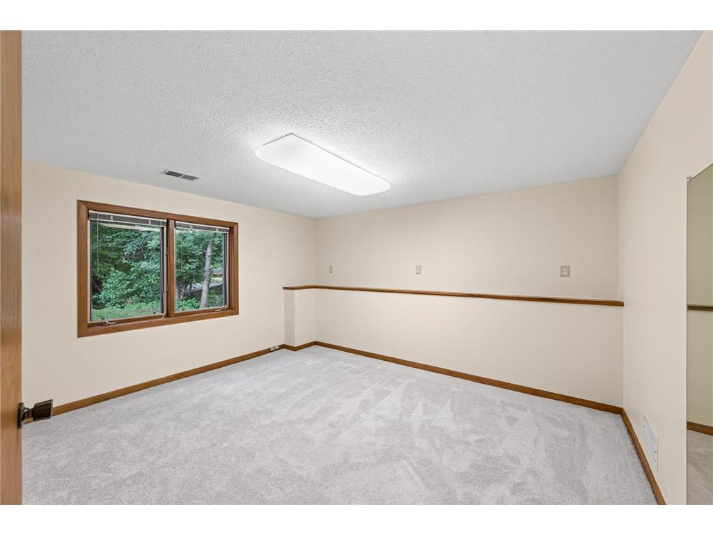 7712 Riverdale Drive N Brooklyn Park MN 55444 7095354 image33