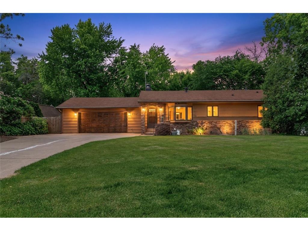 7712 Riverdale Drive N Brooklyn Park MN 55444 7095354 image4