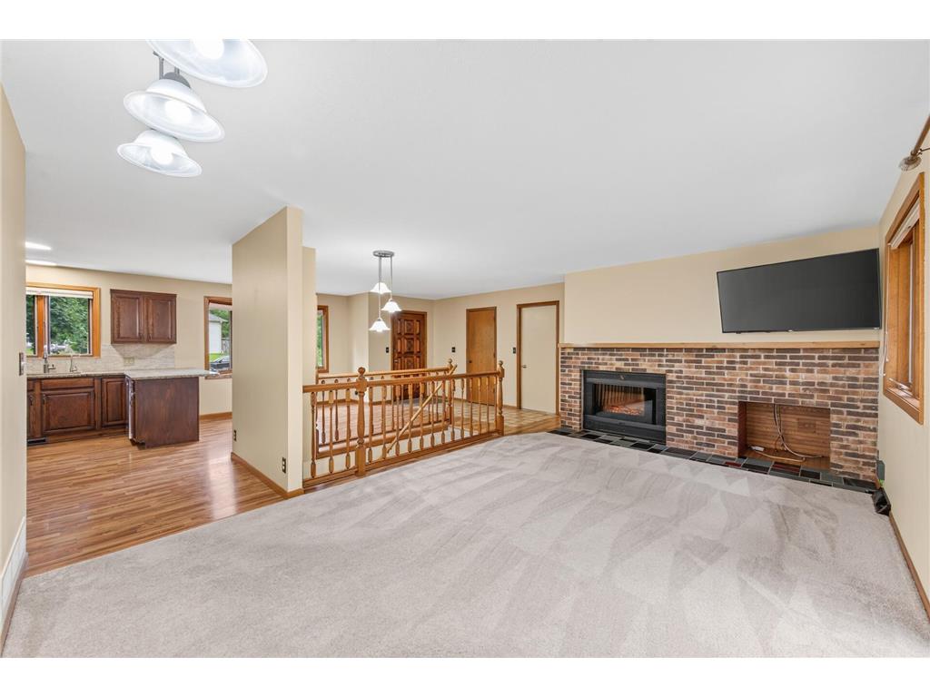 7712 Riverdale Drive N Brooklyn Park MN 55444 7095354 image9