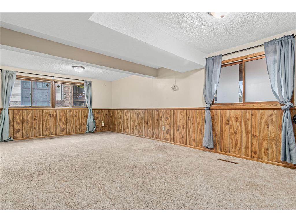 7714 York Lane N Brooklyn Park MN 55443 7023275 image13