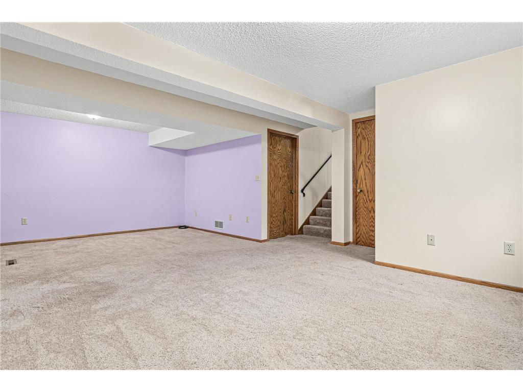 7714 York Lane N Brooklyn Park MN 55443 7023275 image14