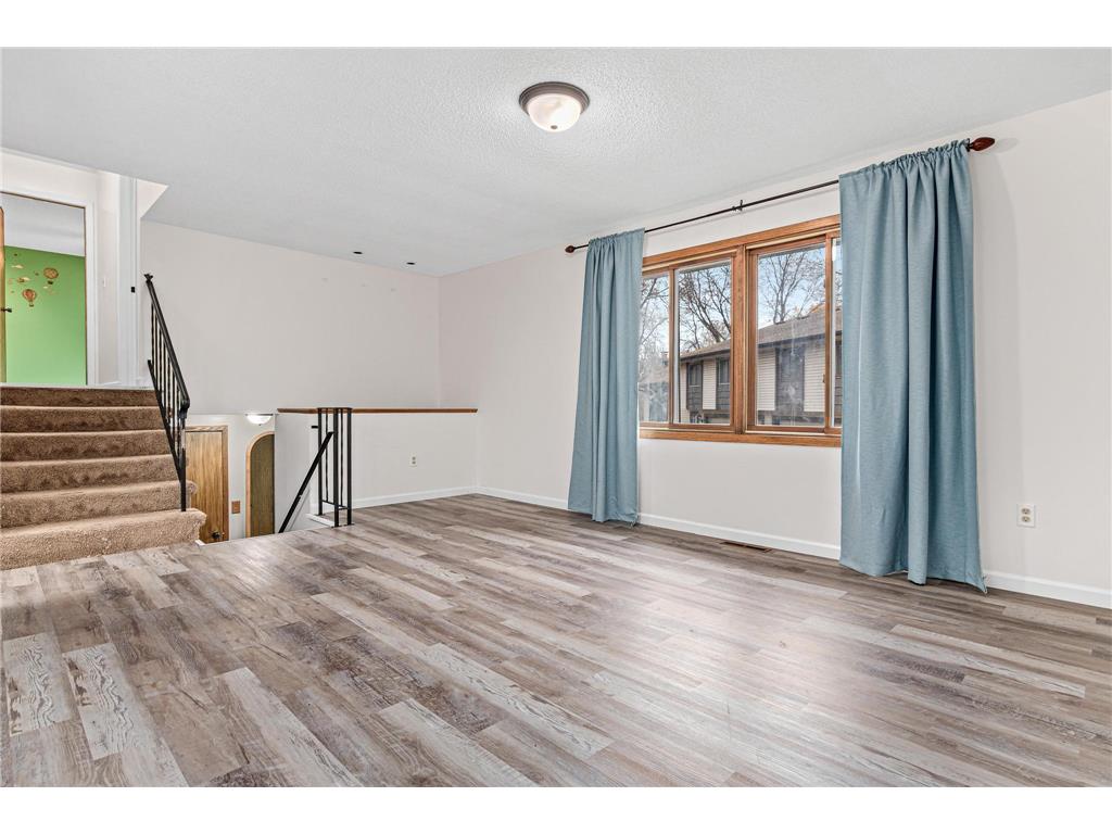 7714 York Lane N Brooklyn Park MN 55443 7023275 image2