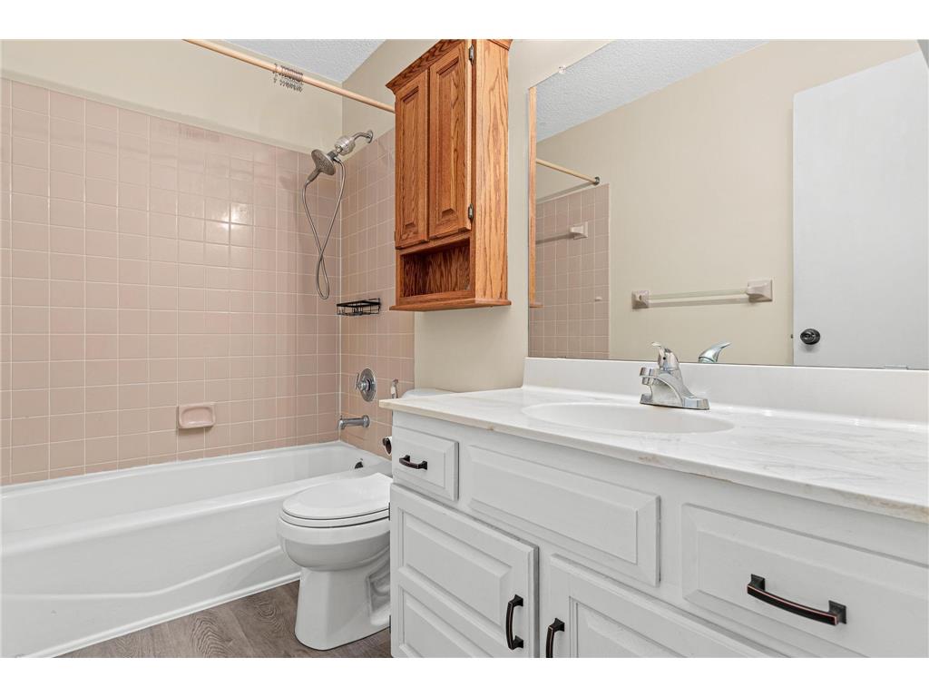 7714 York Lane N Brooklyn Park MN 55443 7023275 image22