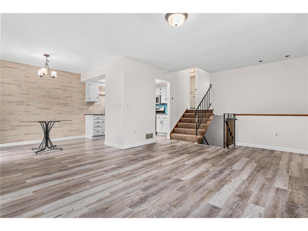 7714 York Lane N Brooklyn Park MN 55443 7023275 image3