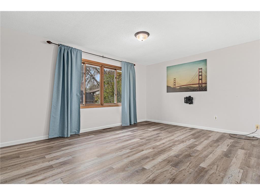 7714 York Lane N Brooklyn Park MN 55443 7023275 image4