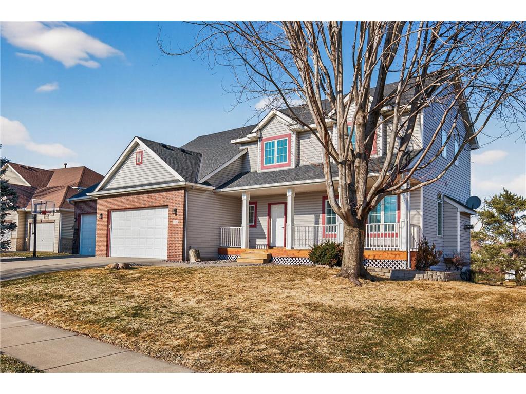 7716 7th Street N Oakdale MN 55128 7028264 image1