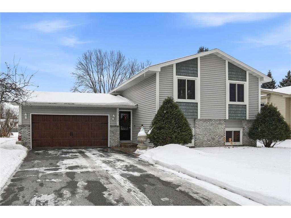 7717 118th Way N Champlin MN 55316 6826227 image1