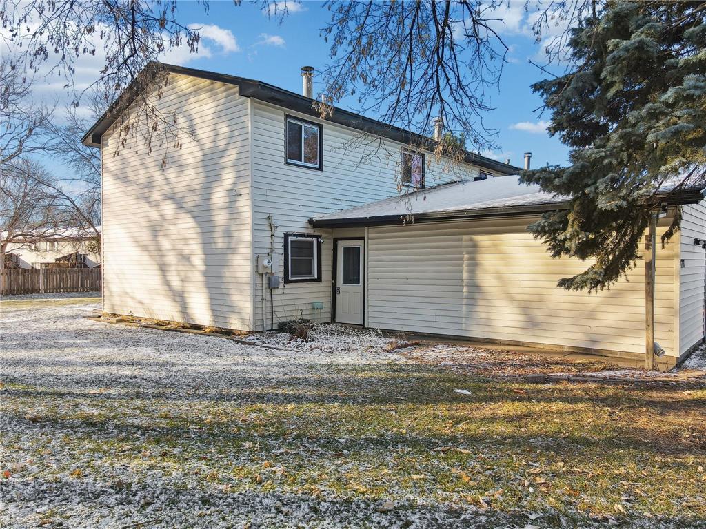 7717 89th Avenue N Brooklyn Park MN 55445 6439143 image1