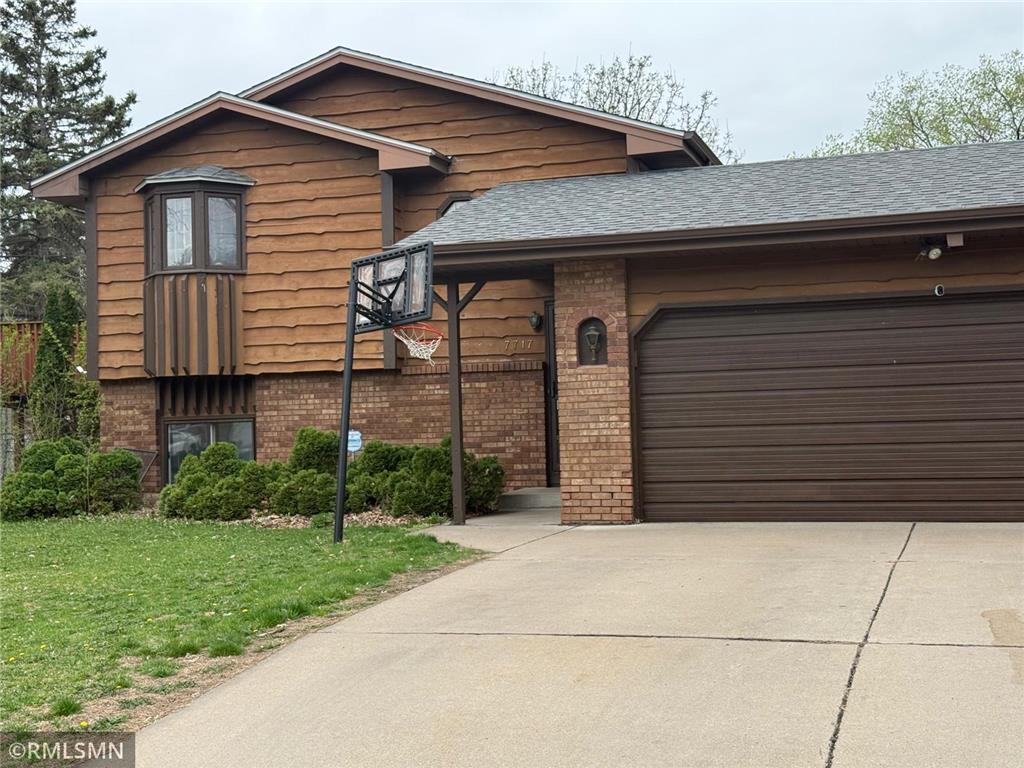 7717 Bryant Avenue N Brooklyn Park MN 55444 7059118 image20