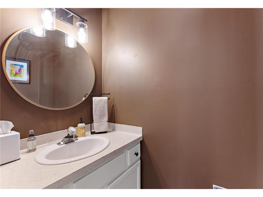 7717 Nicholas Way Chanhassen MN 55317 7034389 image13