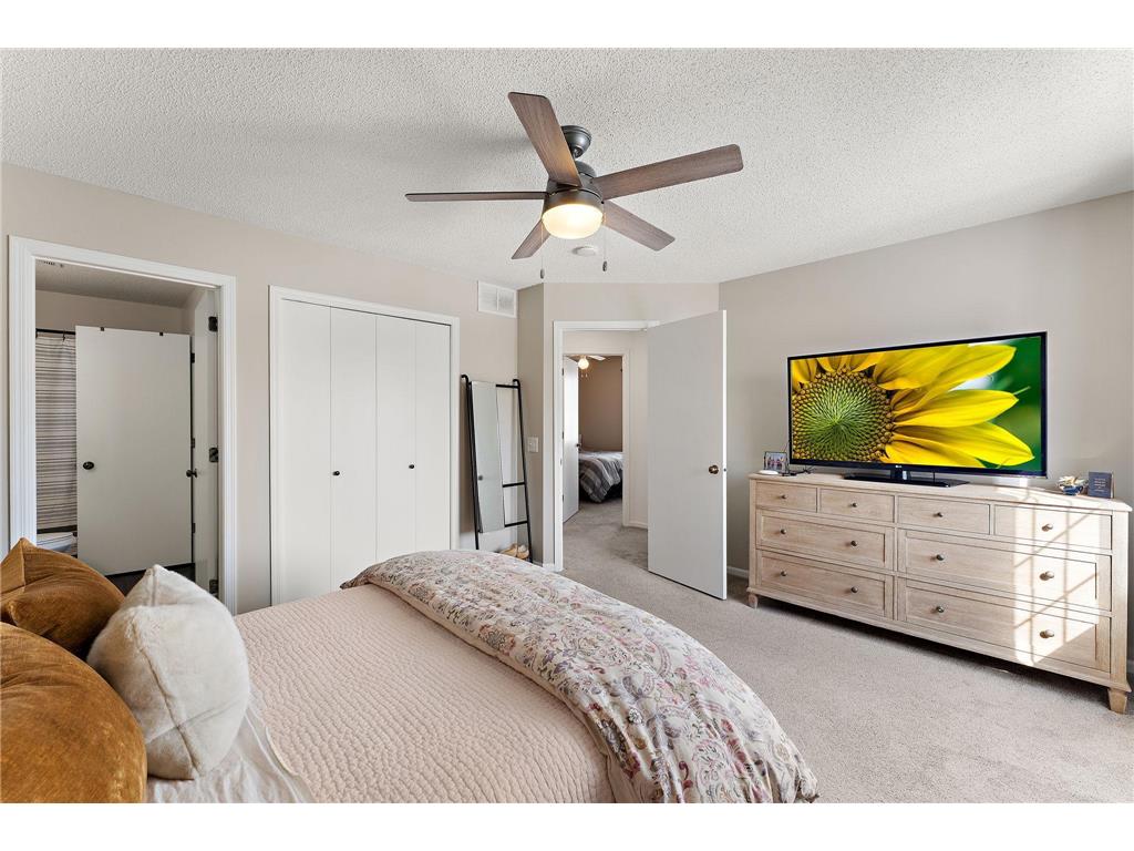 7717 Nicholas Way Chanhassen MN 55317 7034389 image16