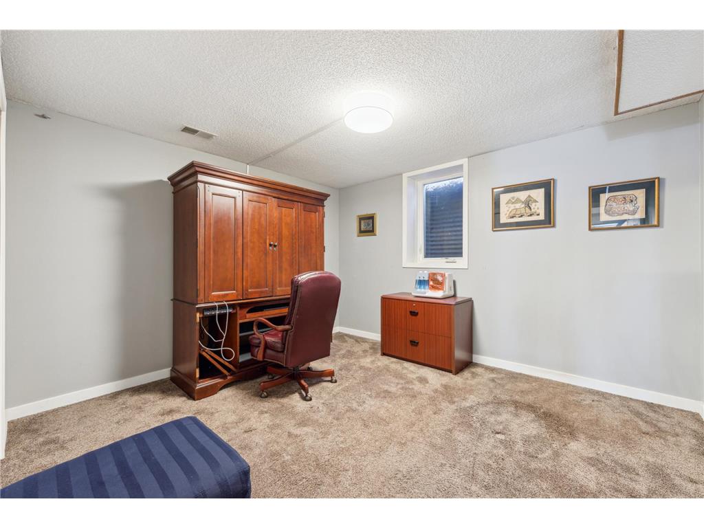 7720 Shaughnessy Road Edina MN 55439 6801317 image28