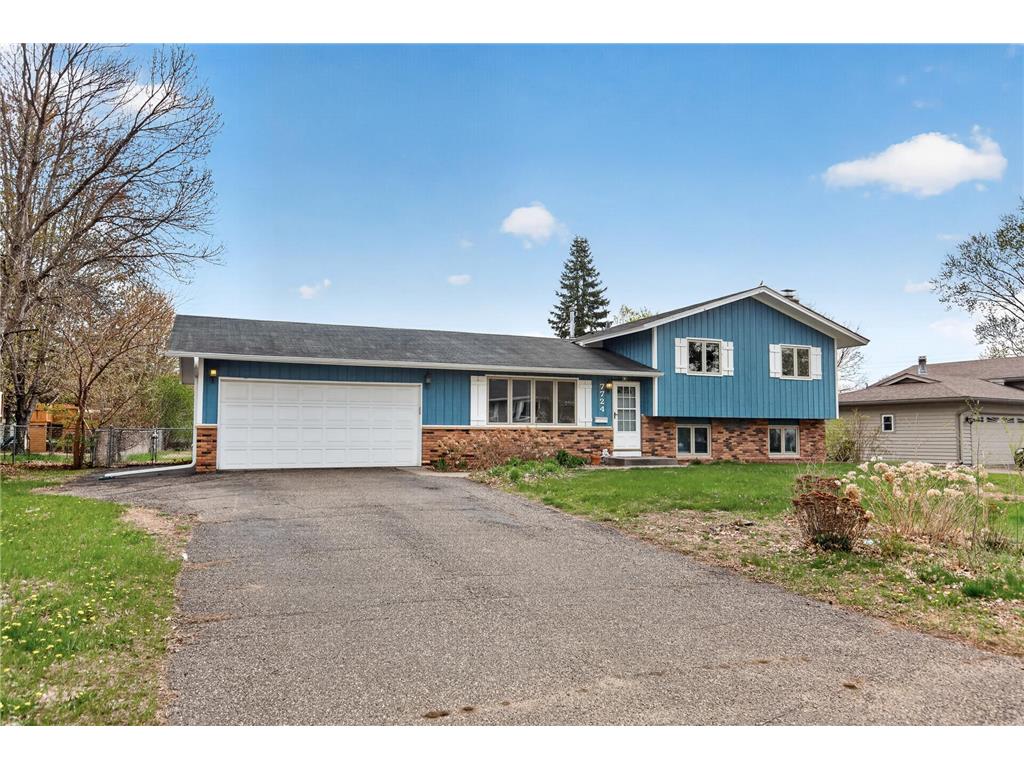 7724 Arlington Avenue N Brooklyn Park MN 55443 7036256 image1