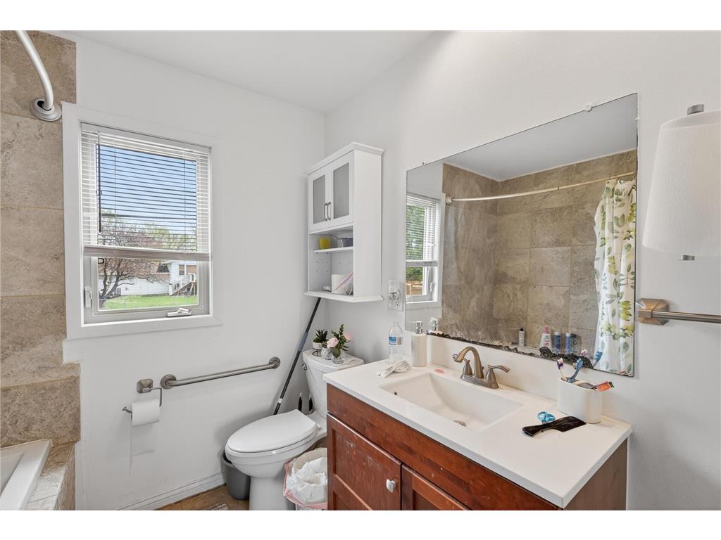 7724 Arlington Avenue N Brooklyn Park MN 55443 7036256 image15