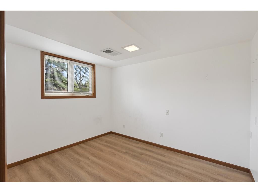 7724 Arlington Avenue N Brooklyn Park MN 55443 7036256 image21