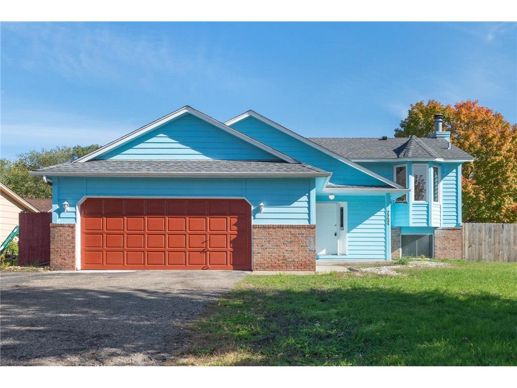 7724 Girard Avenue N Brooklyn Park MN 55444 6450379 image1