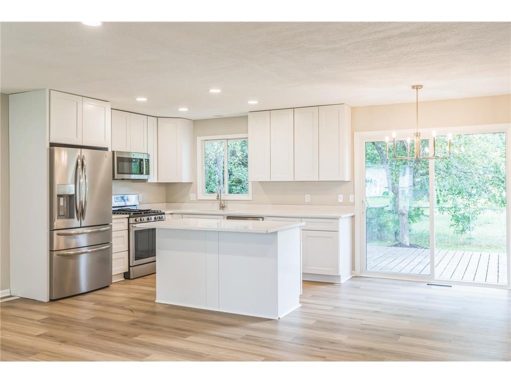 7725 Dupont Avenue N Brooklyn Park MN 55444 6760096 image1