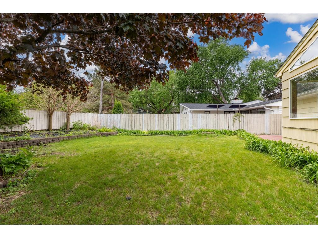 7725 W 22nd Street Saint Louis Park MN 55426 7022776 image29