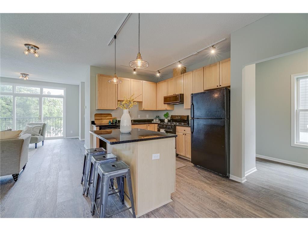 773 Capitol Heights Saint Paul MN 55103 6652323 image1