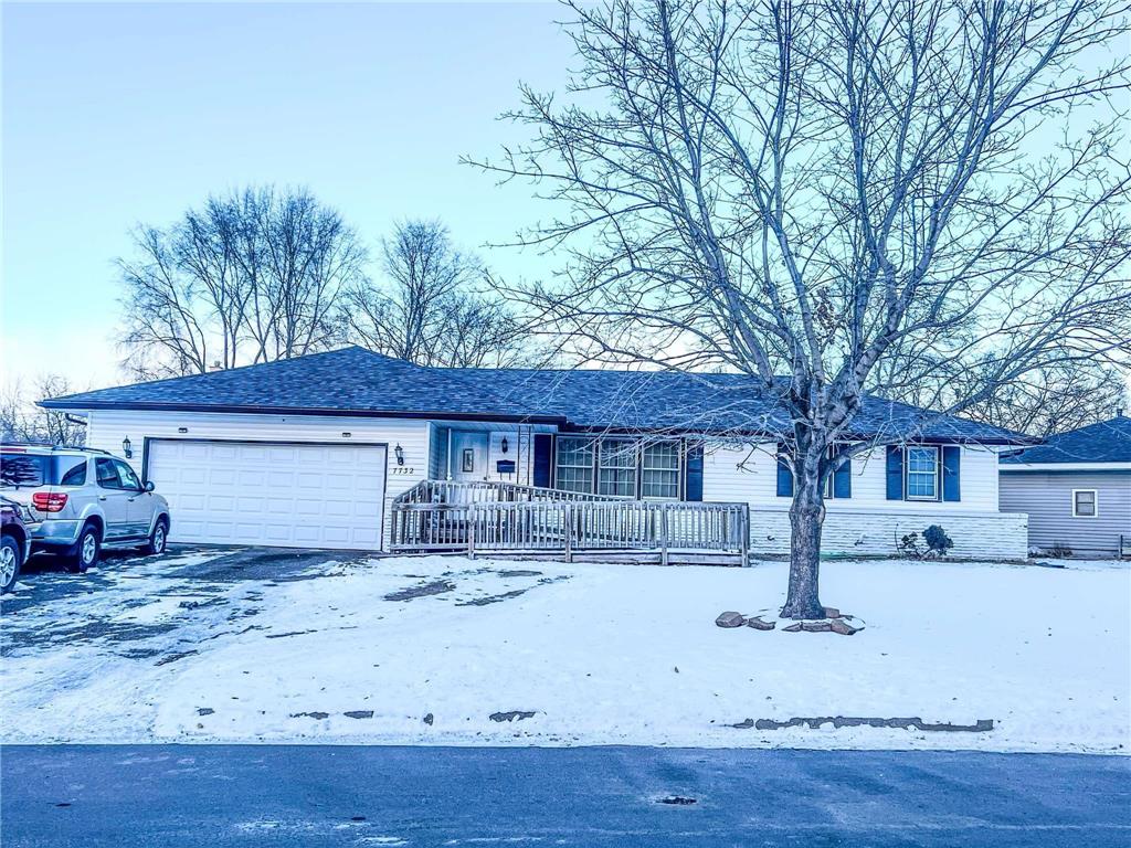 7732 Perry Avenue N Brooklyn Park MN 55443 6670252 image1