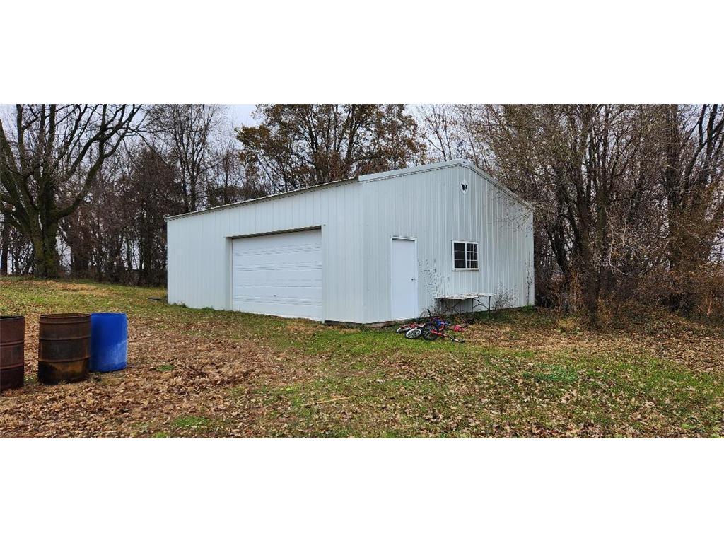 77348 325th Street Ellendale MN 56026 6820321 image38