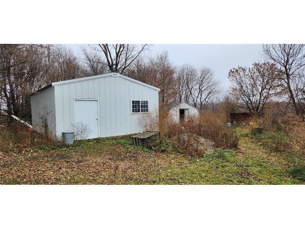 77348 325th Street Ellendale MN 56026 6820321 image40