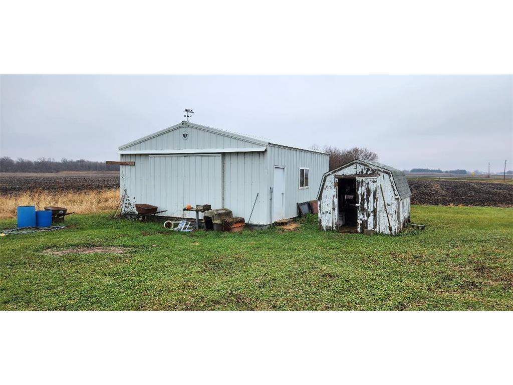 77348 325th Street Ellendale MN 56026 6820321 image42
