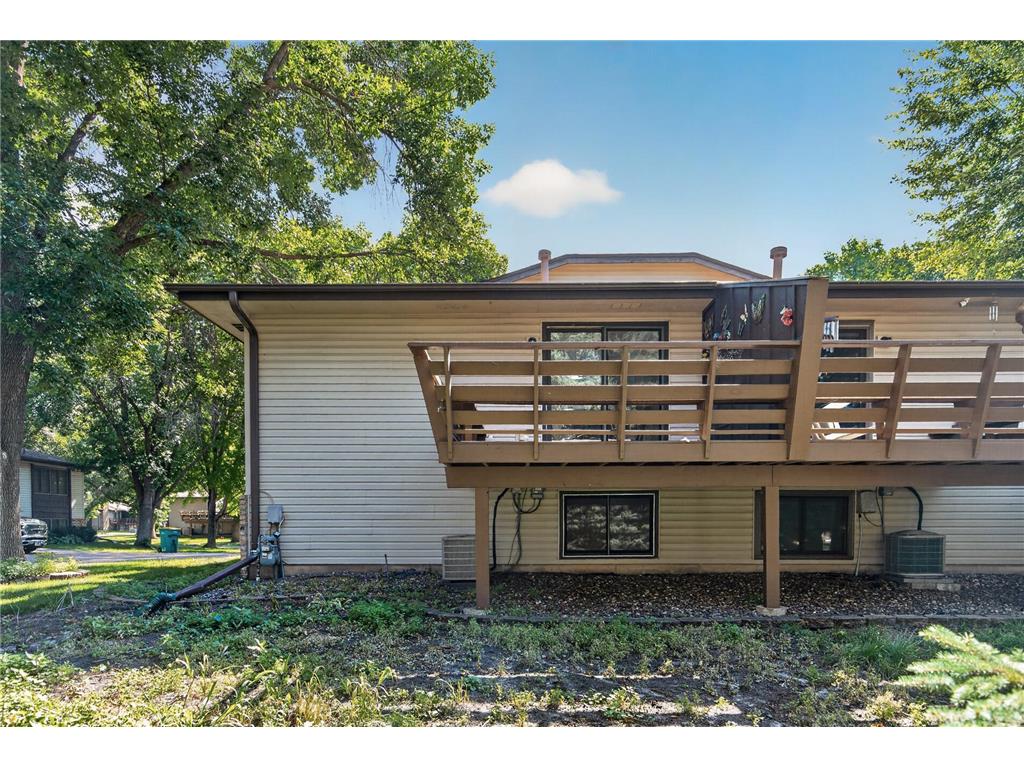 7735 York Lane N Brooklyn Park MN 55443 7108398 image28