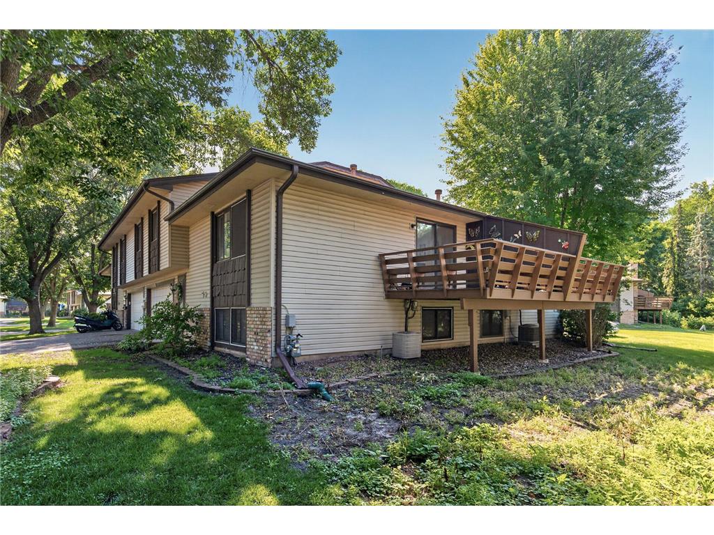 7735 York Lane N Brooklyn Park MN 55443 7108398 image3