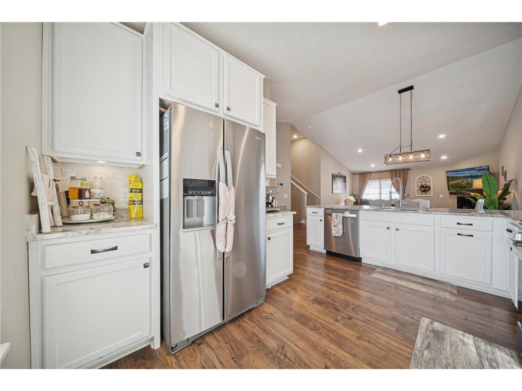 7737 205th Street W Lakeville MN 55044 7015364 image10