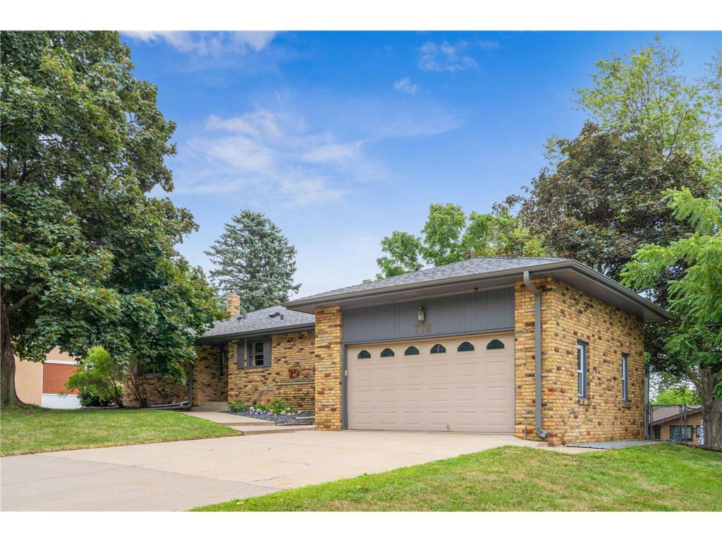 774 Randy Avenue Shoreview MN 55126 - Island Lake 6402088 image1