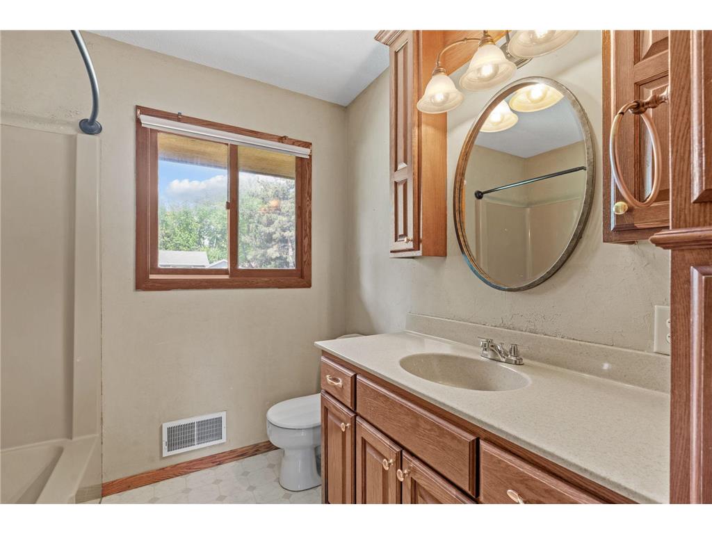 774 Vicky Lane Lino Lakes MN 55014 7060638 image11