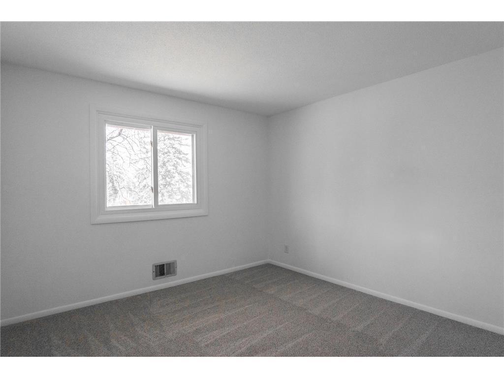 7740 Arlington Avenue N Brooklyn Park MN 55443 7002974 image11