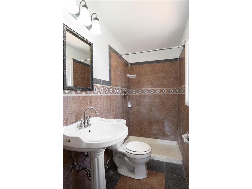 7740 Arlington Avenue N Brooklyn Park MN 55443 7002974 image12