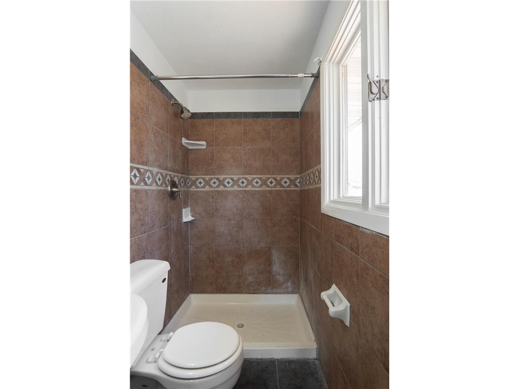 7740 Arlington Avenue N Brooklyn Park MN 55443 7002974 image13