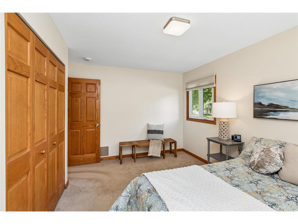 7743 Countryside Drive Bloomington MN 55438 7098912 image11