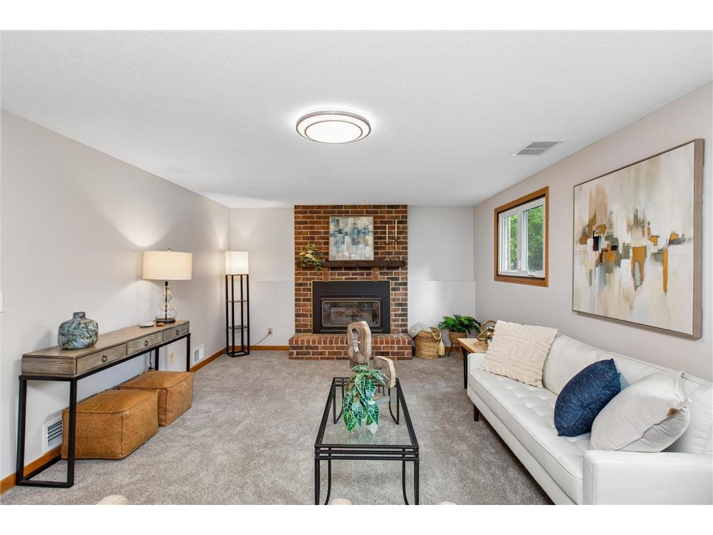 7743 Countryside Drive Bloomington MN 55438 7098912 image18