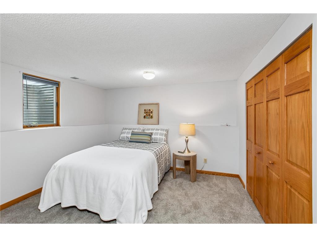 7743 Countryside Drive Bloomington MN 55438 7098912 image21