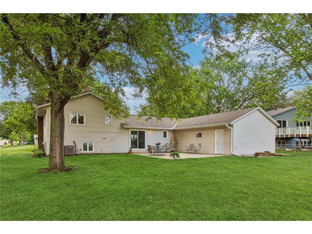 7743 Countryside Drive Bloomington MN 55438 7098912 image24