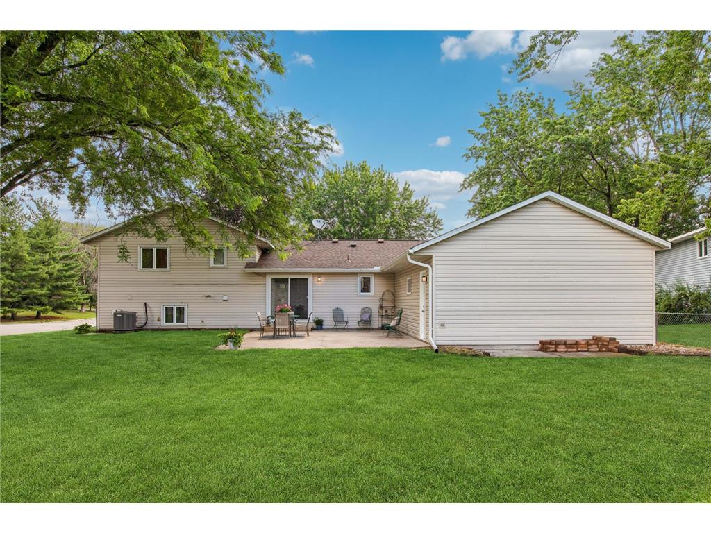 7743 Countryside Drive Bloomington MN 55438 7098912 image25