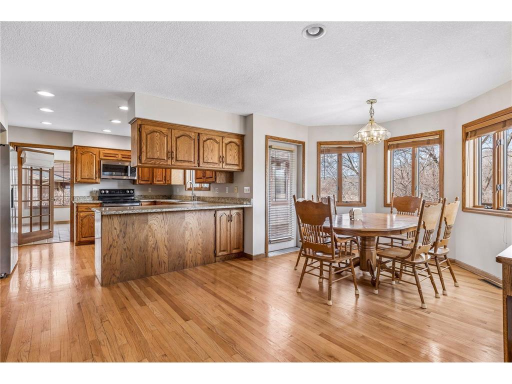 7748 W 99th Street Bloomington MN 55438 7050086 image14