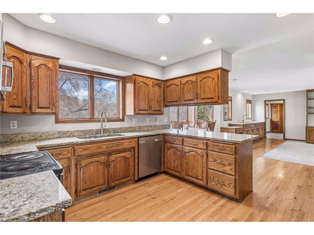 7748 W 99th Street Bloomington MN 55438 7050086 image15