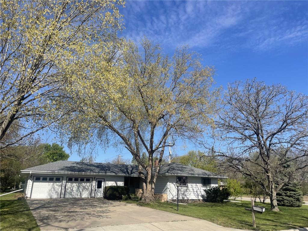 775 2nd Street E Tracy MN 56175 7072670 image1