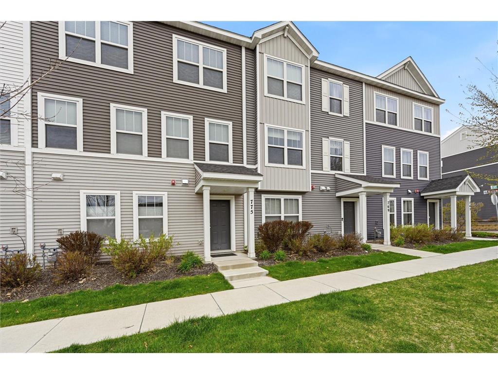 775 Midtown Lane New Brighton MN 55112 7072806 image2