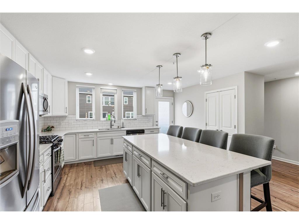 775 Midtown Lane New Brighton MN 55112 7072806 image3