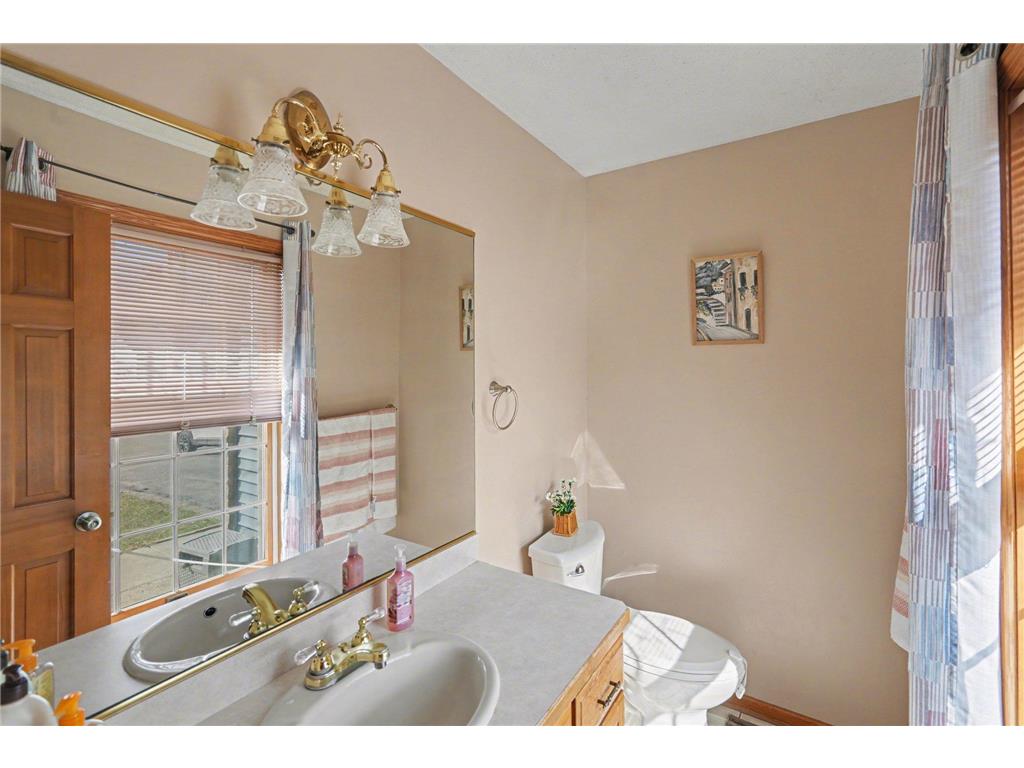 7754 18th Street N Oakdale MN 55128 7041472 image13