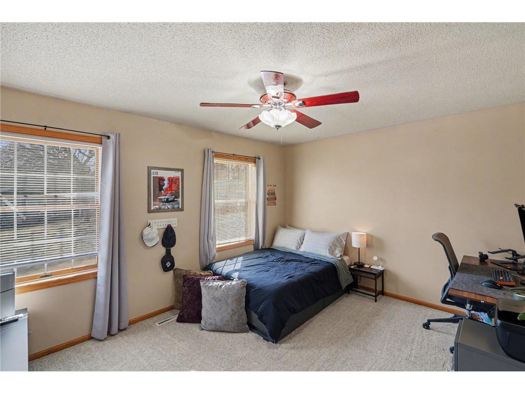 7754 18th Street N Oakdale MN 55128 7041472 image18