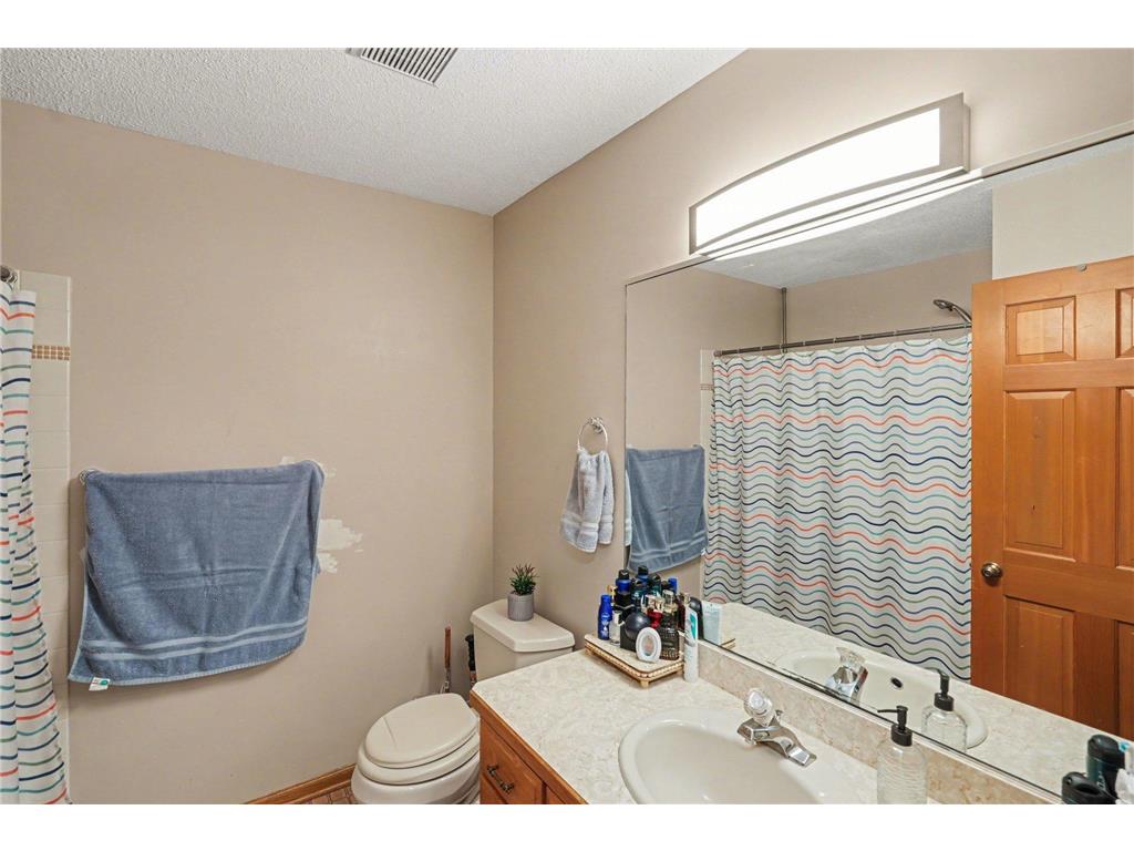 7754 18th Street N Oakdale MN 55128 7041472 image22